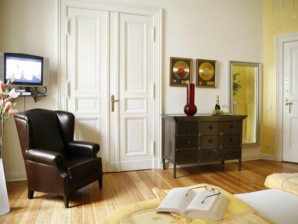 Stars Guesthouse ベルリン エクステリア 写真